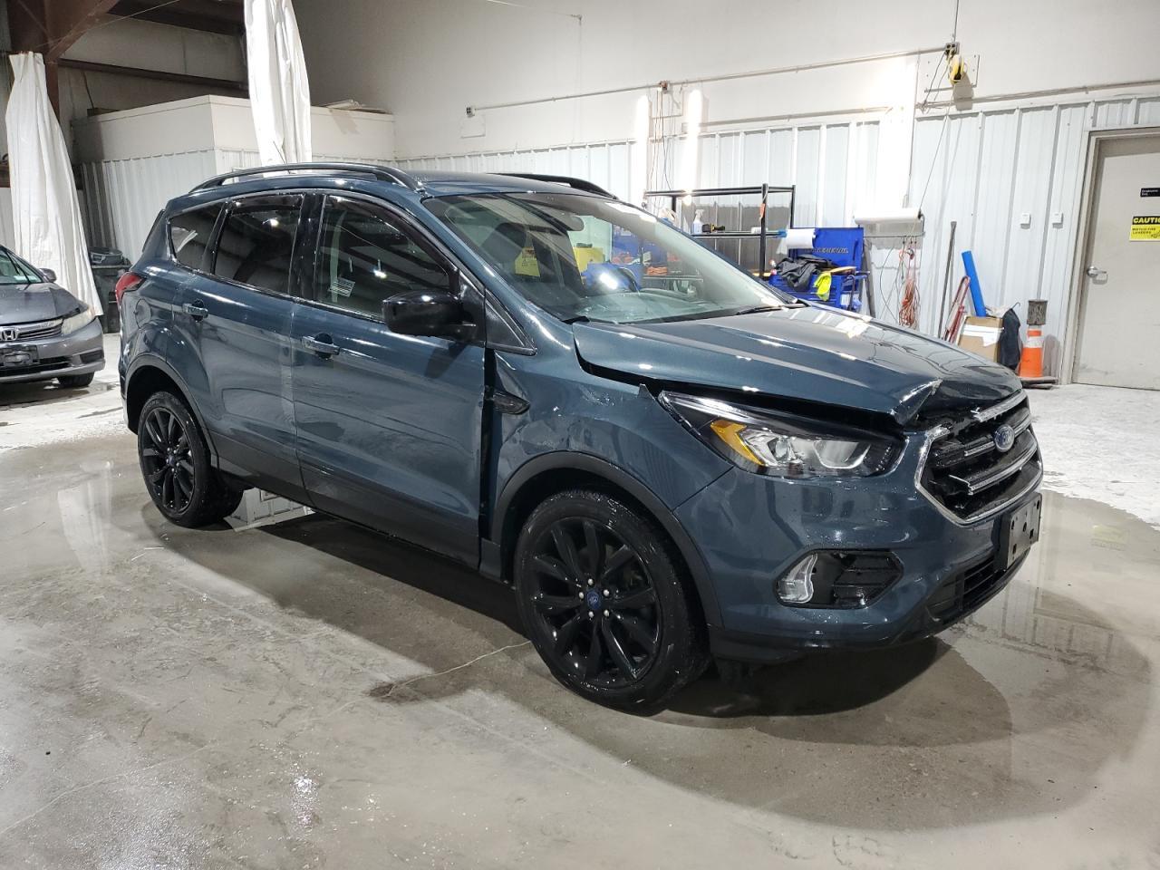 2019 Ford Escape Se - Фото 4