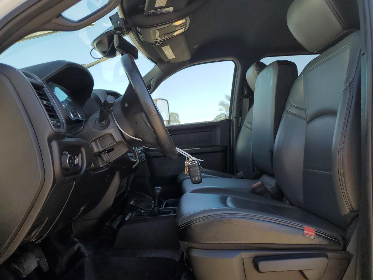 2022 Ram 5500 - Image 7