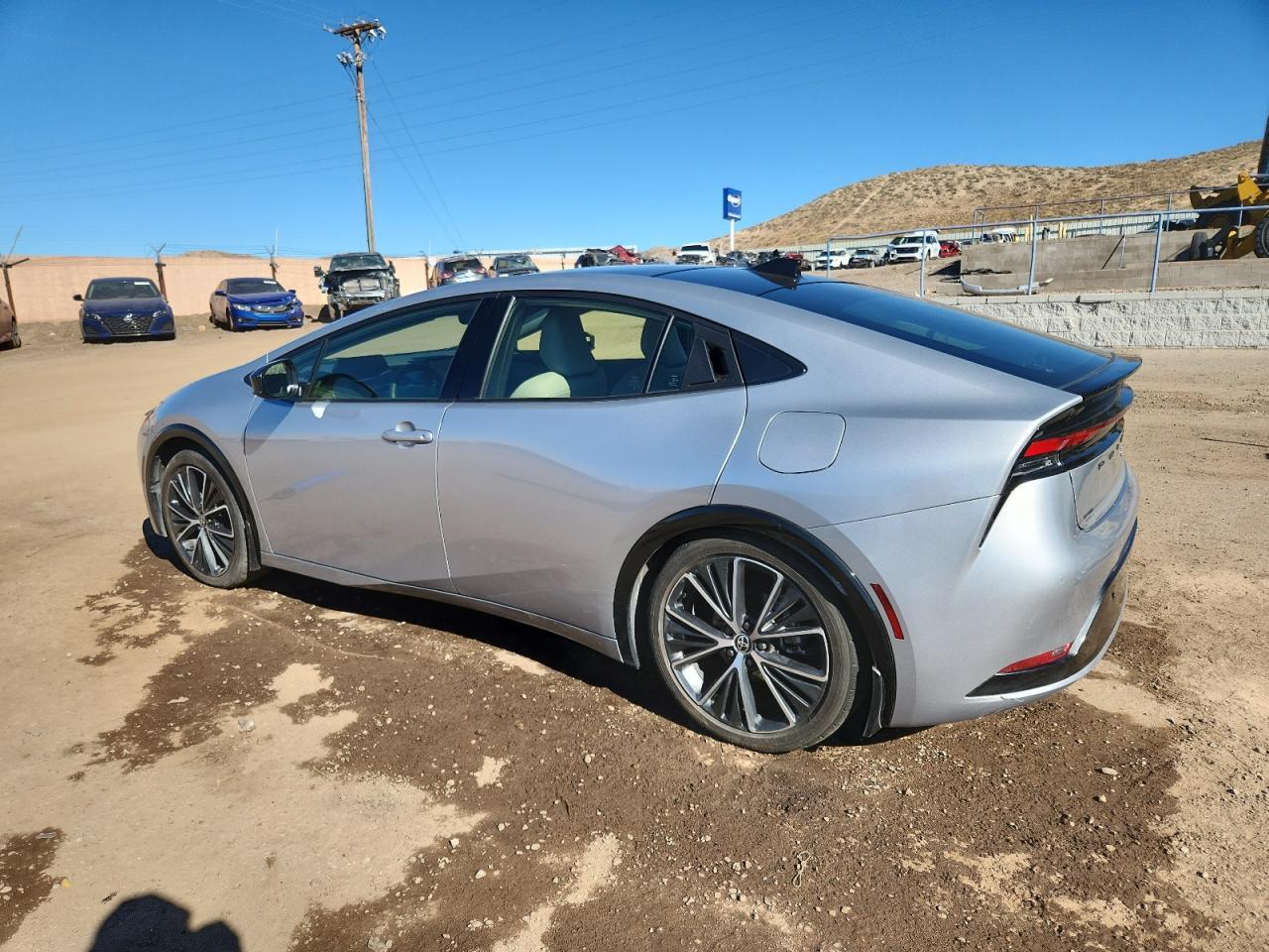 2025 Toyota Prius Le - Image 2