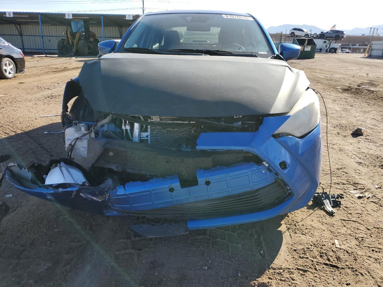 2017 Toyota Yaris Ia - Фото 5