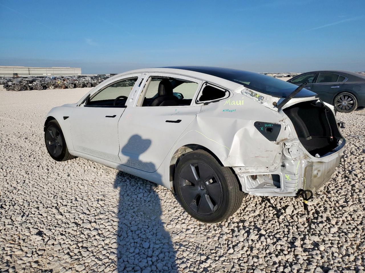 2022 Tesla Model 3 - Image 2