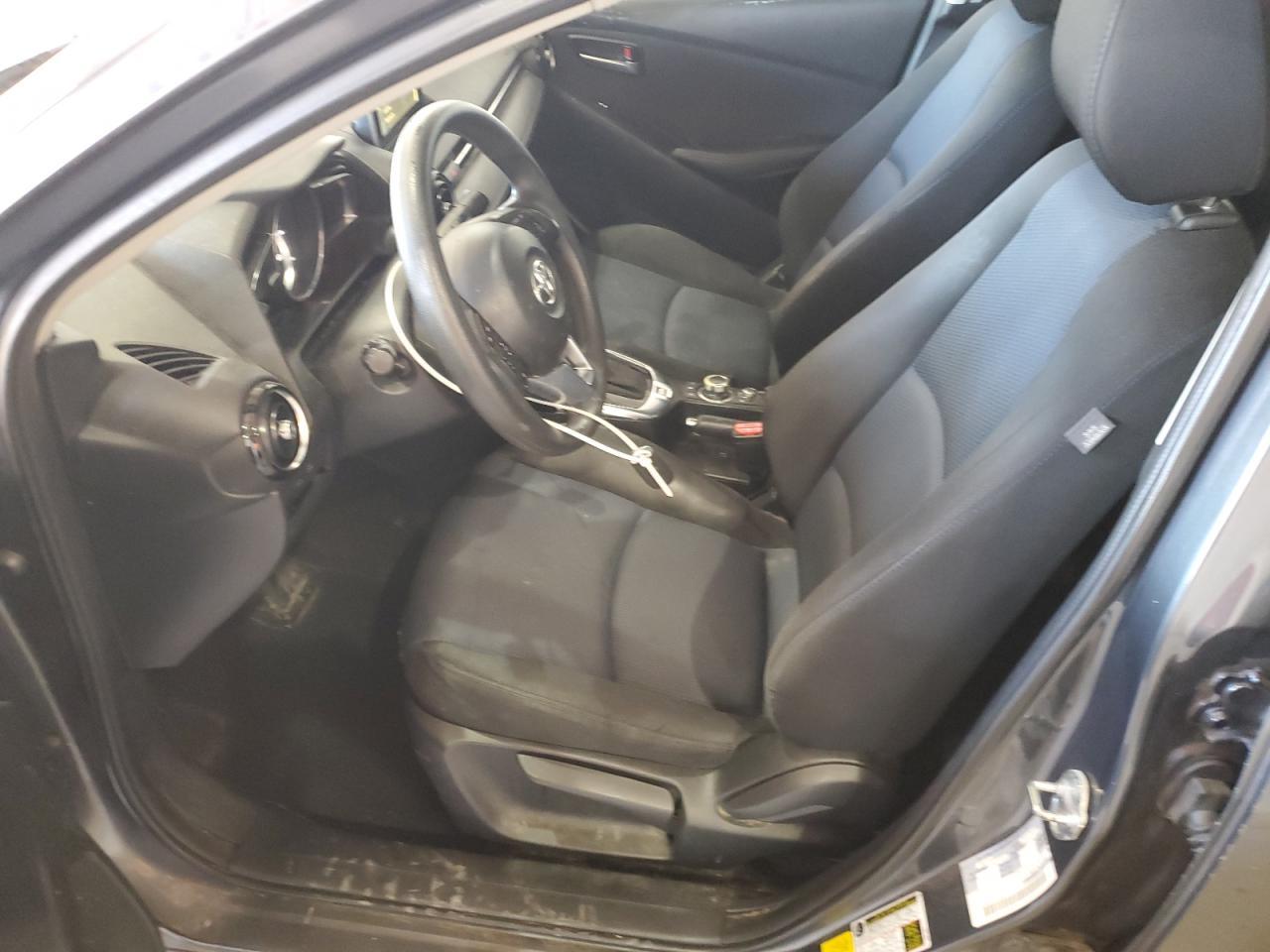 2017 Toyota Yaris Ia - Фото 7