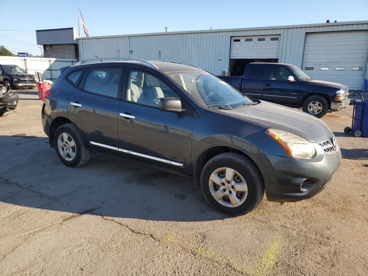 2015 Nissan Rogue Select S - Image 4