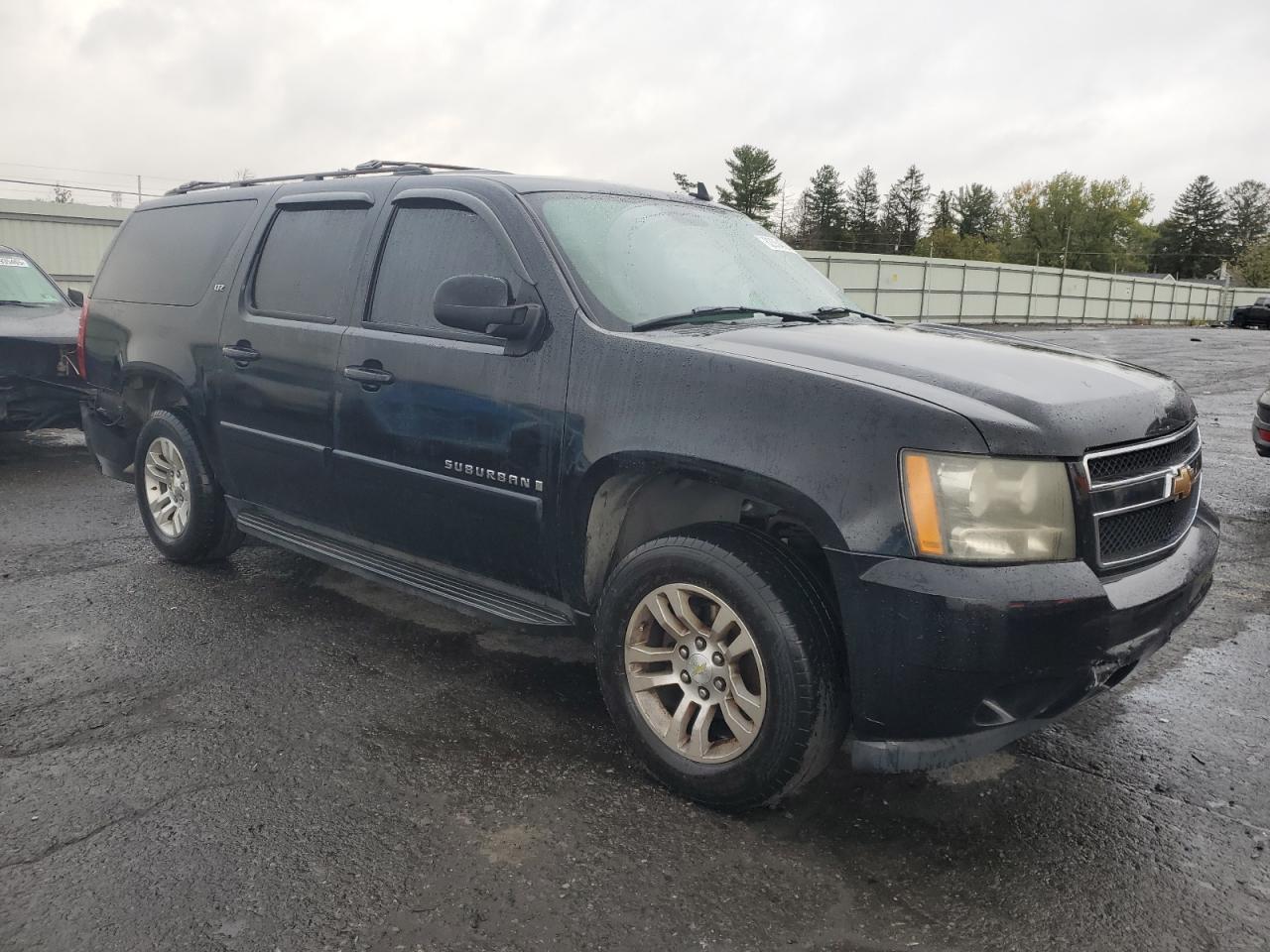 2007 Chevrolet Suburban K1500 - Image 4
