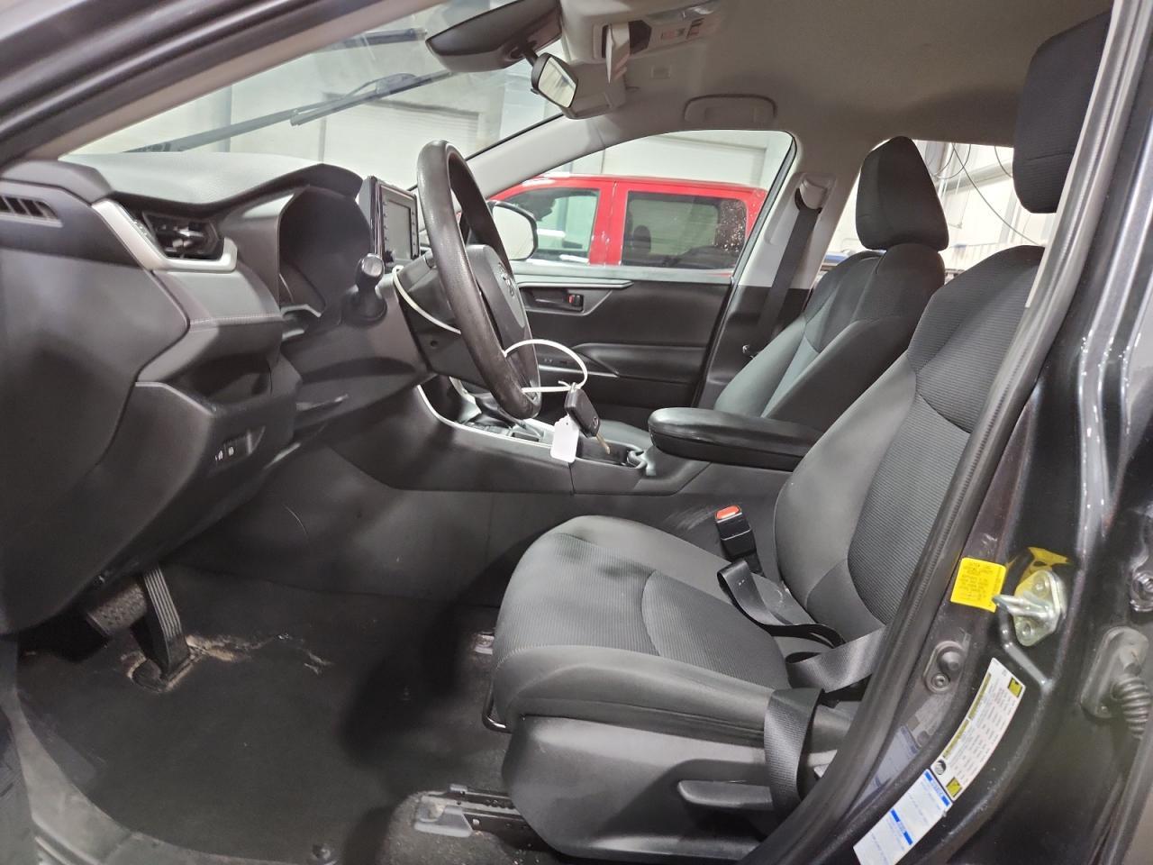 2020 Toyota Rav4 Le - Image 7