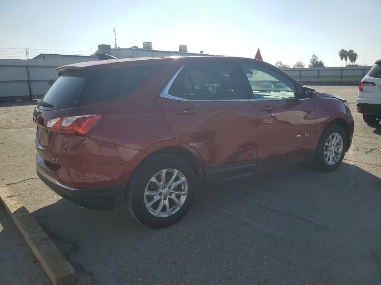 2018 Chevrolet Equinox Lt - Image 3