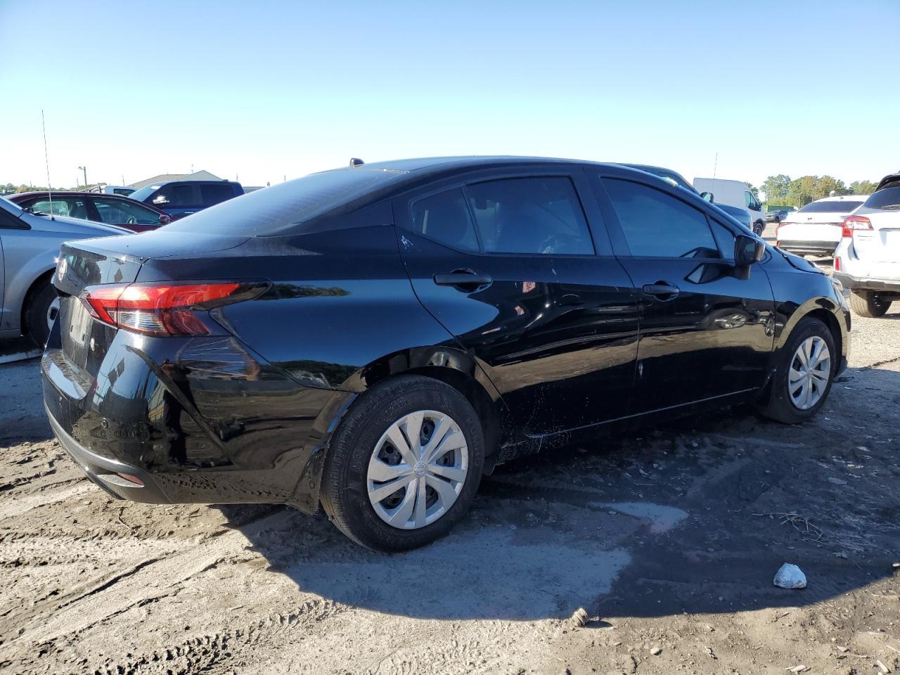 2024 Nissan Versa S - Фото 3