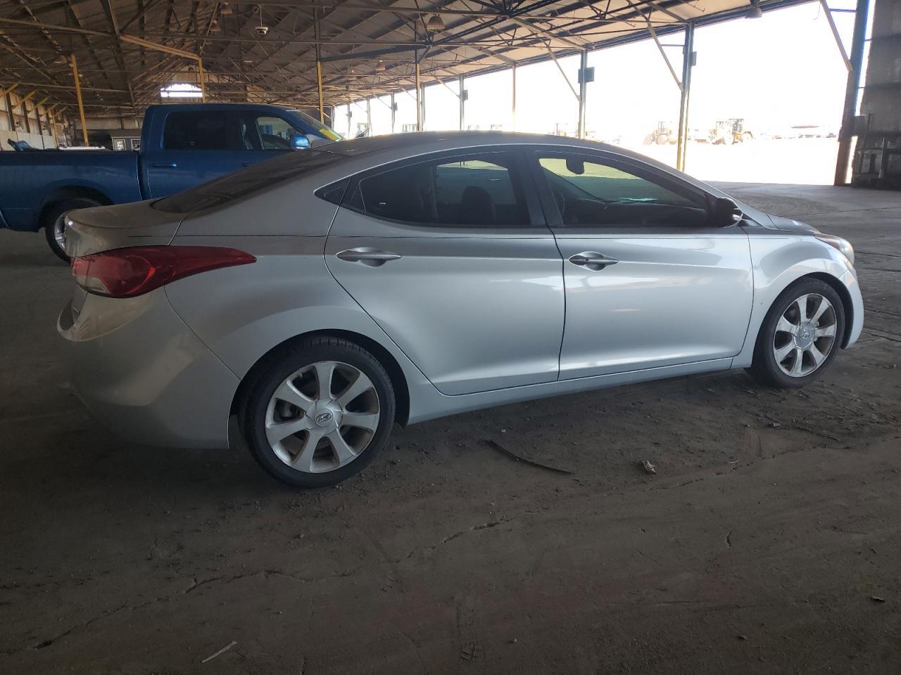 2013 Hyundai Elantra Gls - Image 3
