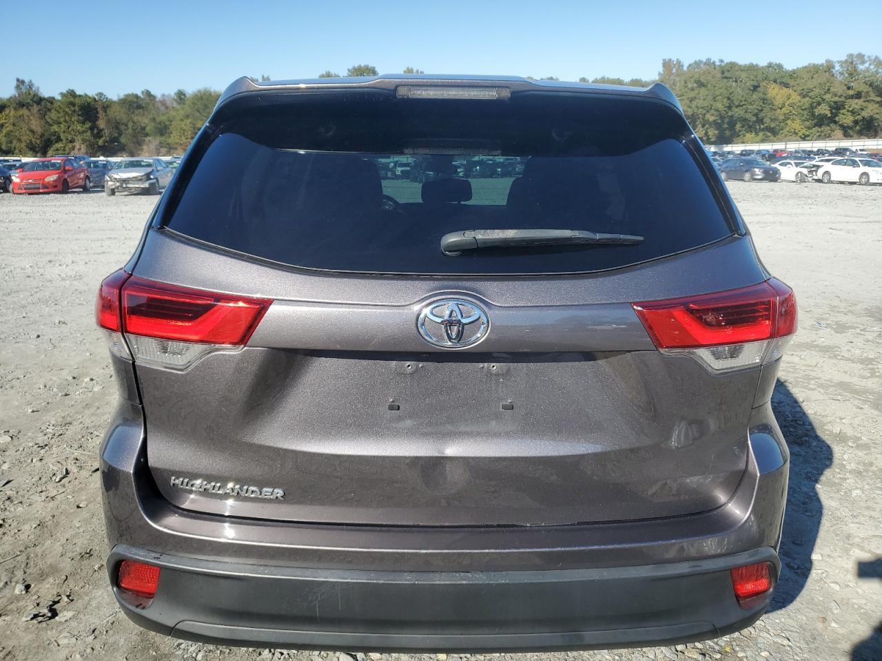 2019 Toyota Highlander Le - Фото 6