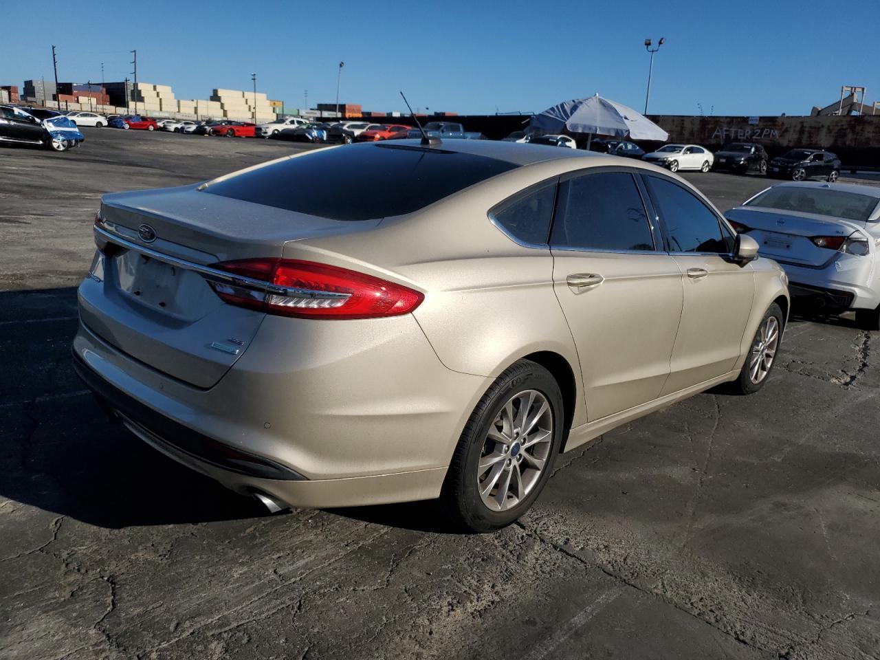 2017 Ford Fusion Se - Фото 3