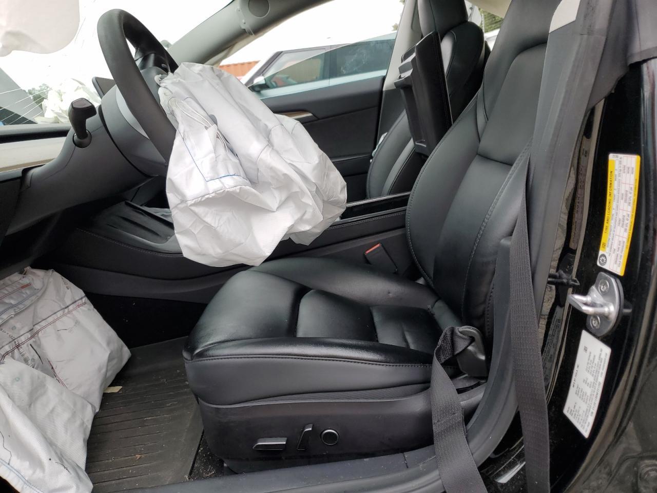 2022 Tesla Model 3 - Фото 7