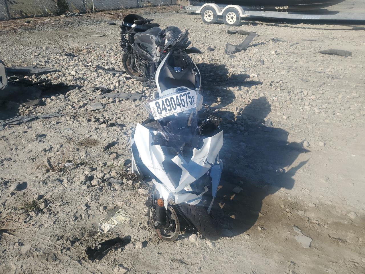 2025 Kawasaki Ex500 - Image 2