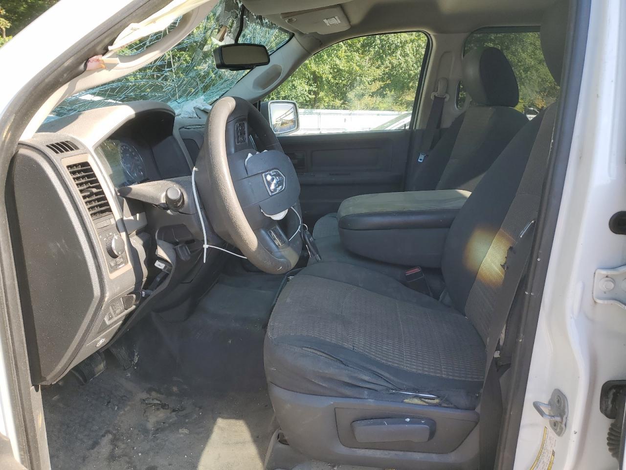 2012 Dodge Ram 2500 St - Image 7