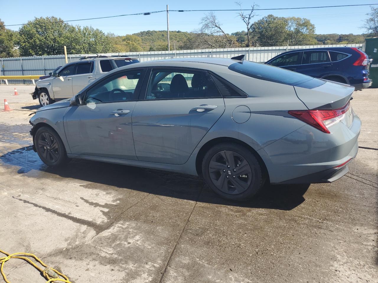 2021 Hyundai Elantra Blue - Фото 2
