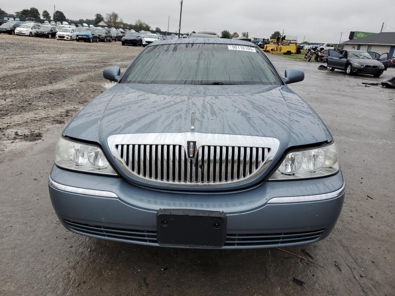 2003 Lincoln Town Car Signature - Фото 5