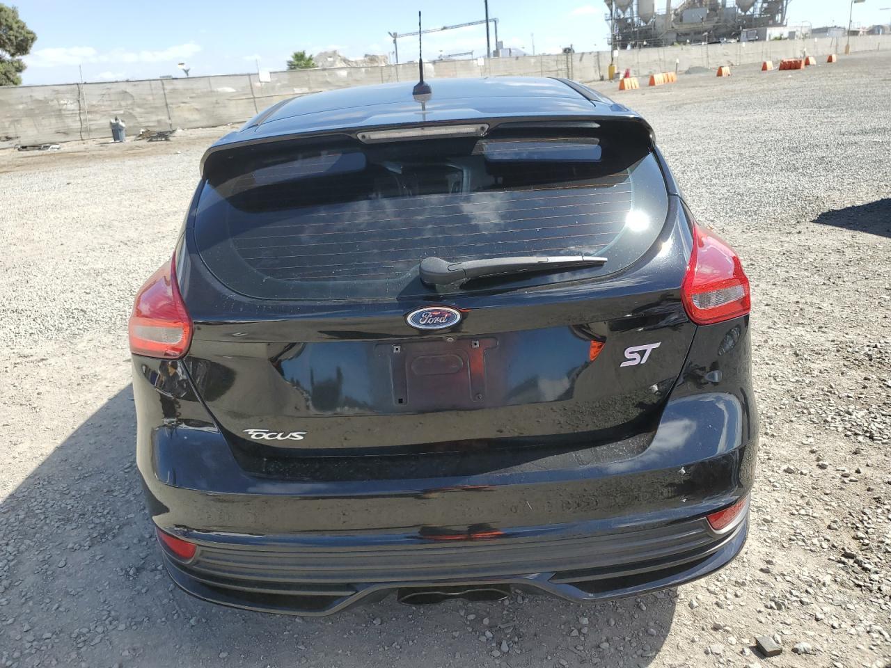 2016 Ford Focus St - Image 6