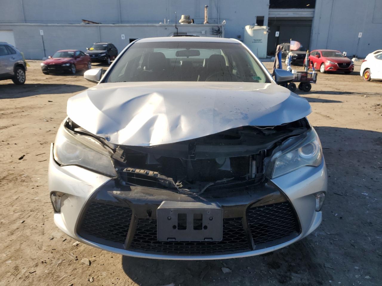 2017 Toyota Camry Le - Image 5