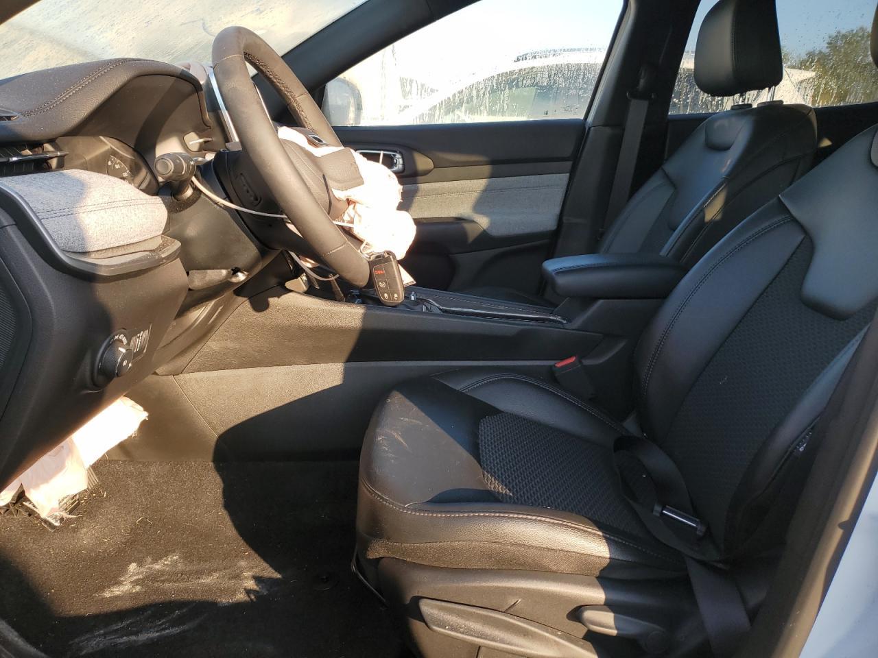 2025 Jeep Compass Latitude - Фото 7