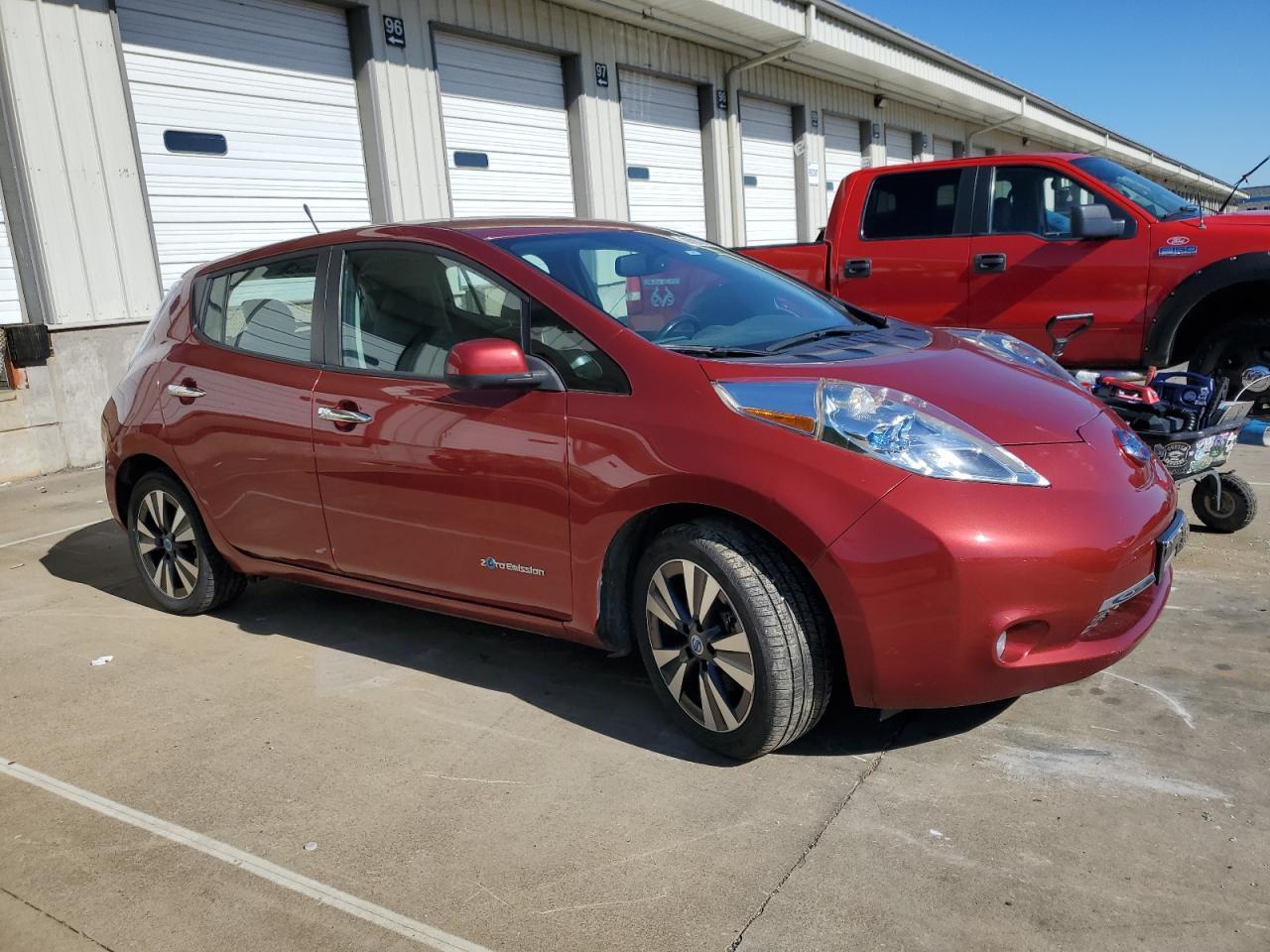 2014 Nissan Leaf S - Image 4