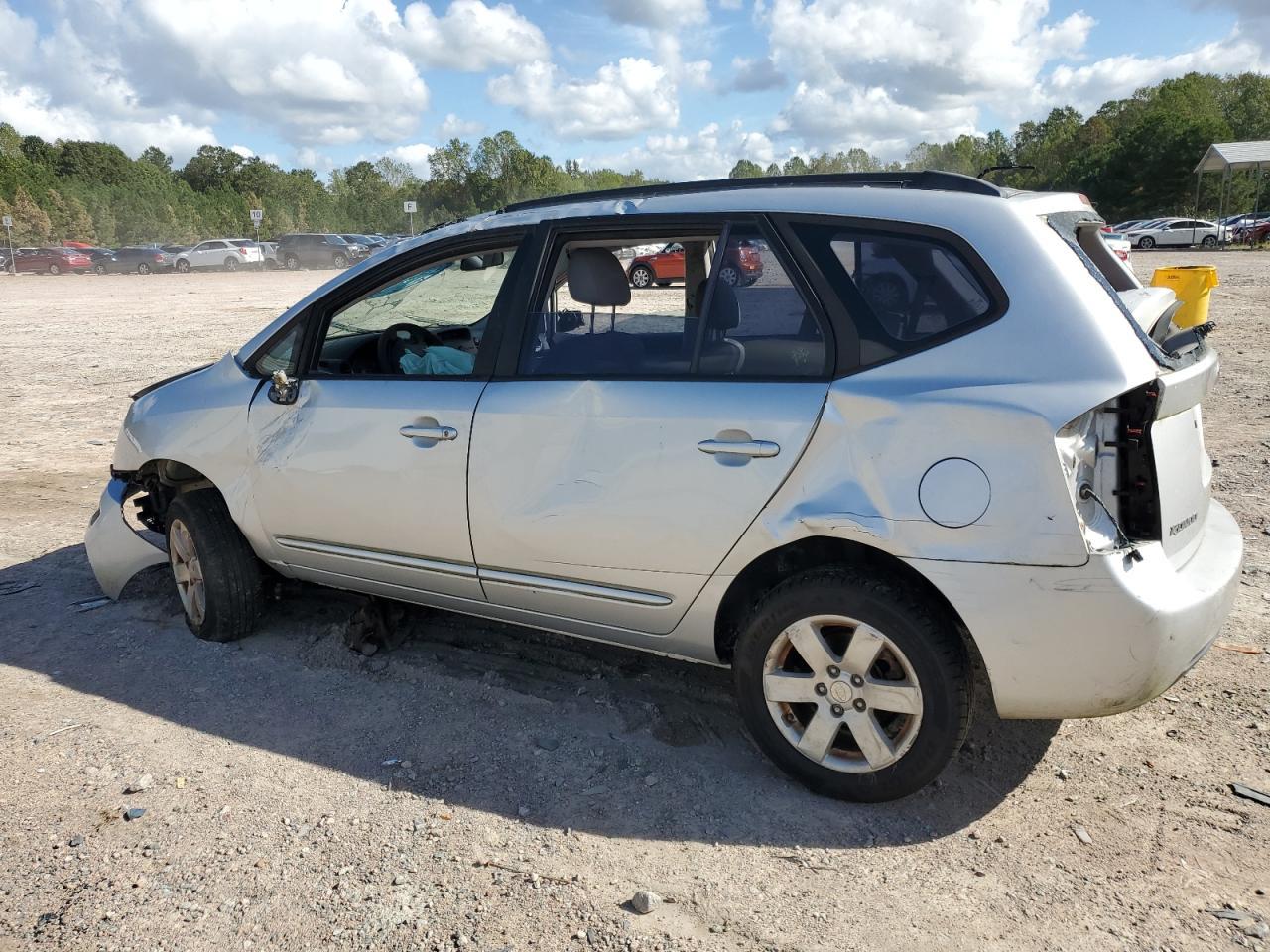 2008 Kia Rondo Lx - Фото 2