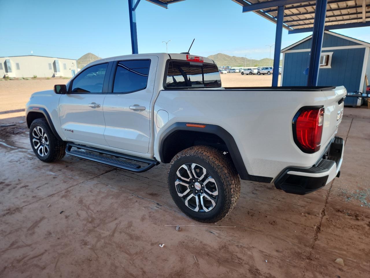 2023 GMC Canyon At4 - Фото 2