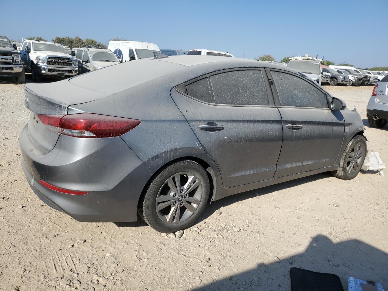 2017 Hyundai Elantra Se - Image 3