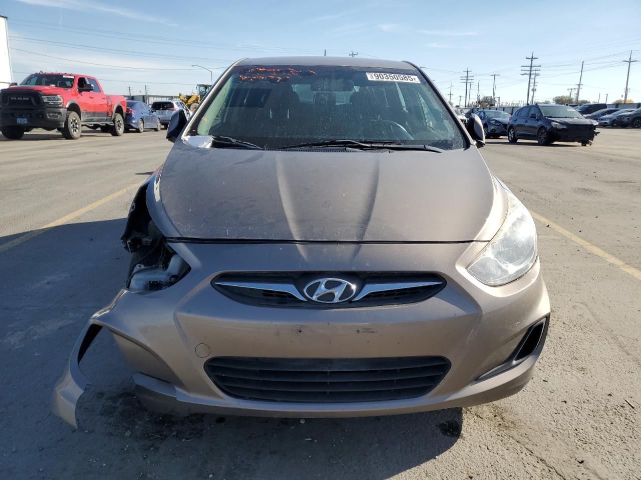 2014 Hyundai Accent Gls - Фото 5