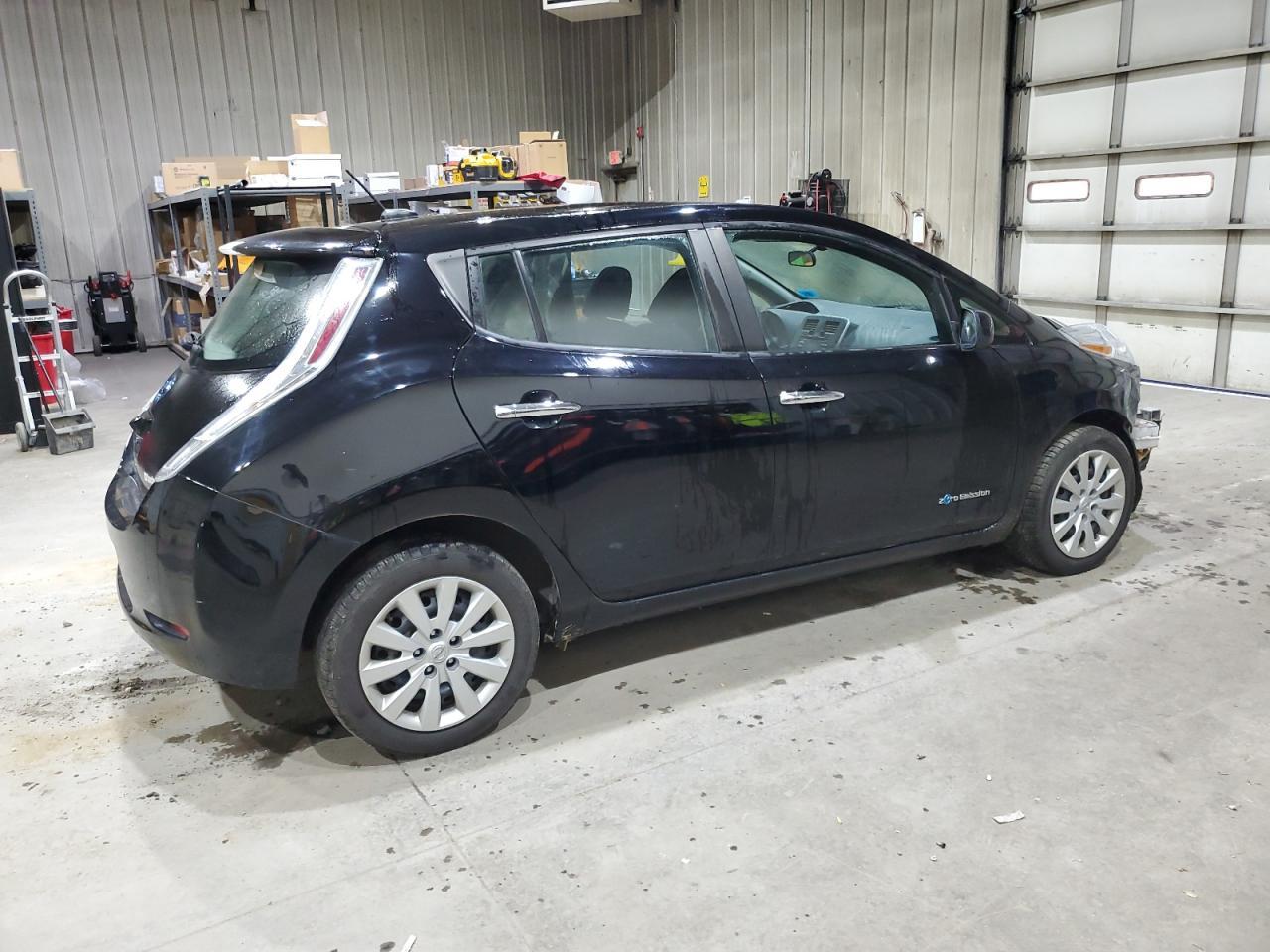 2015 Nissan Leaf S - Image 3