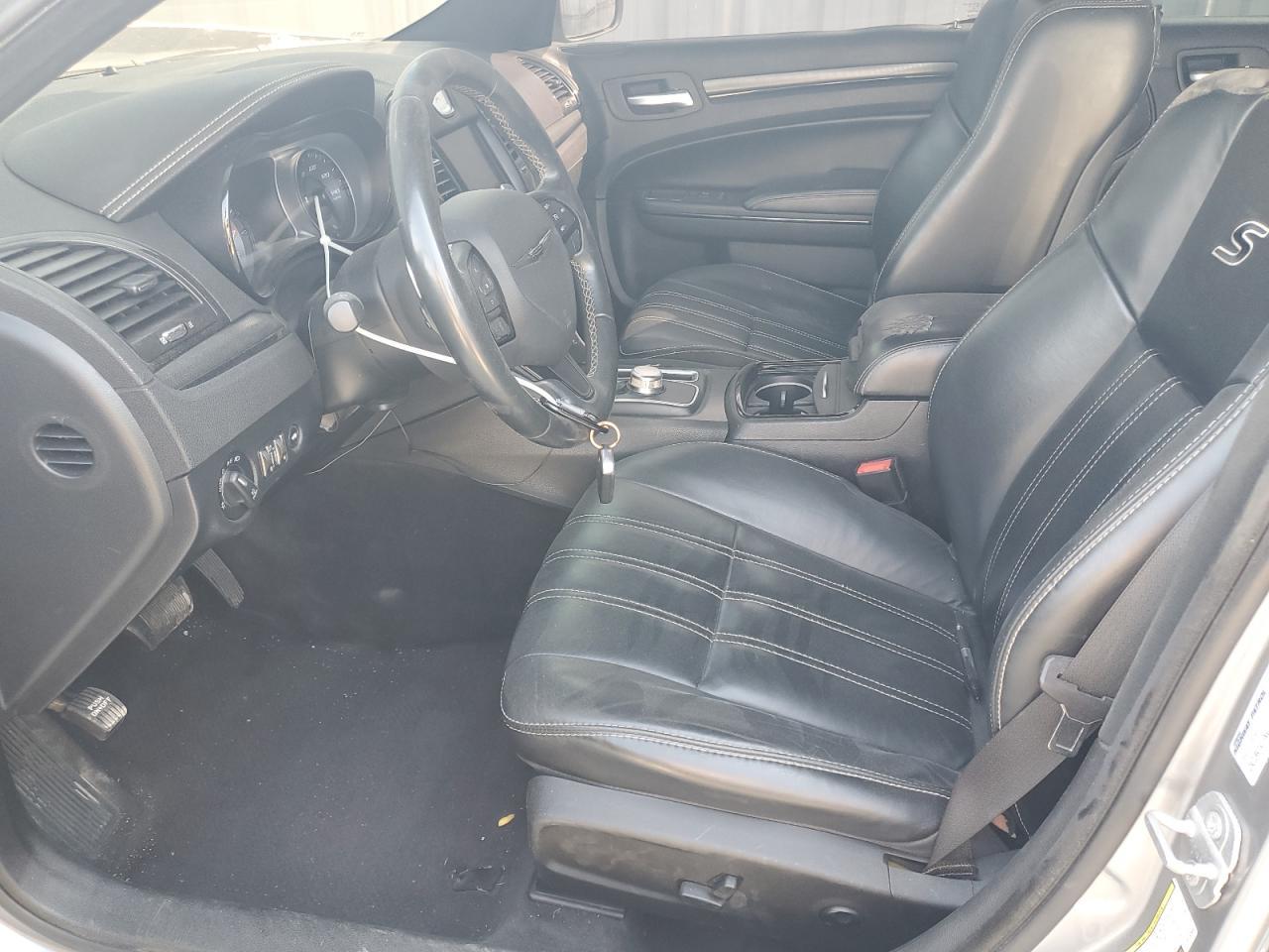 2016 Chrysler 300 S - Image 7