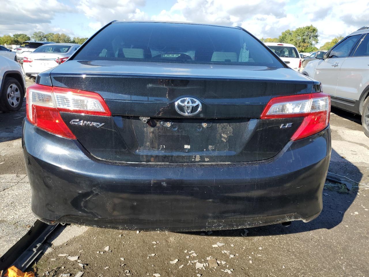 2013 Toyota Camry L - Фото 6