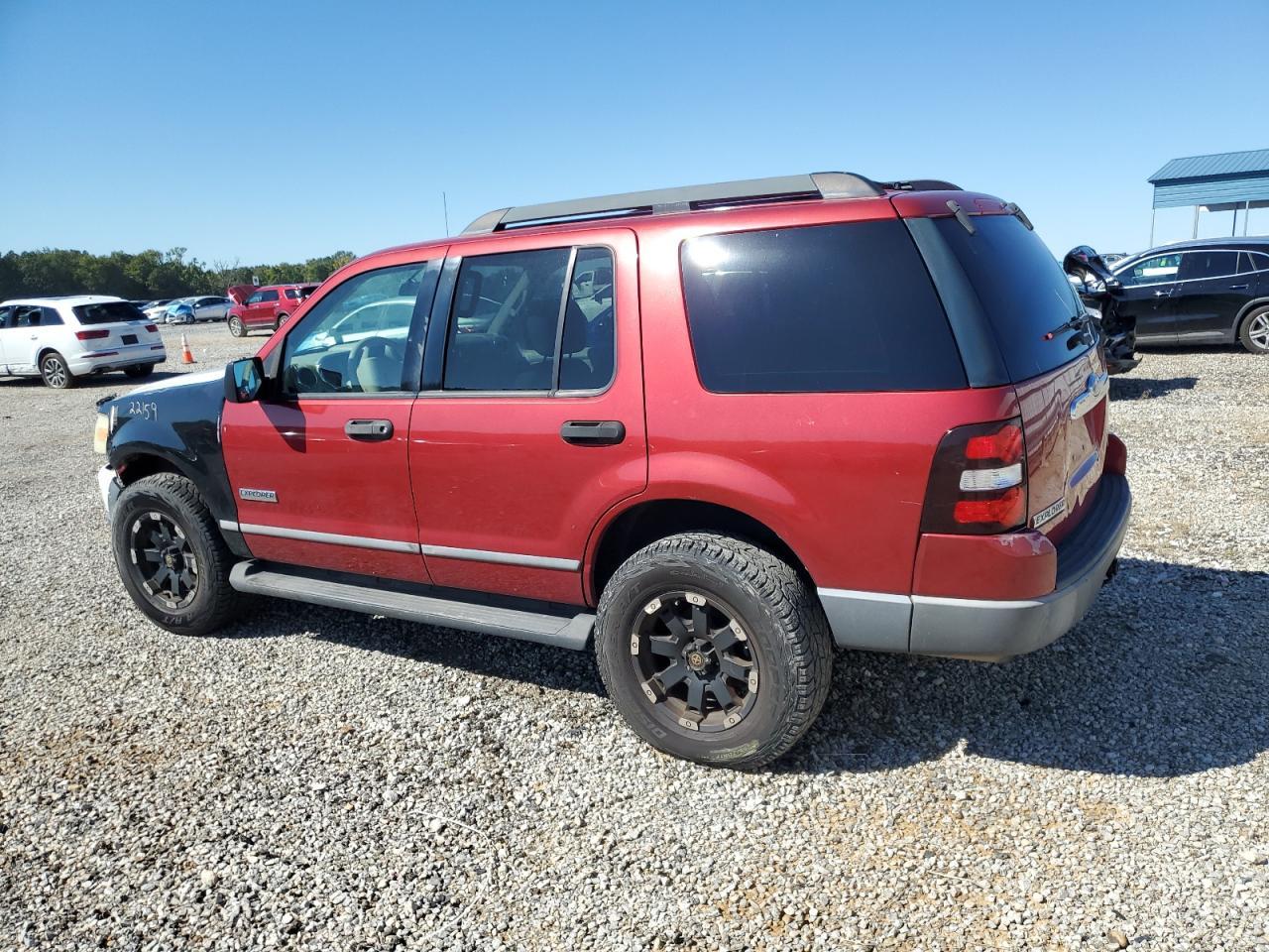 2006 Ford Explorer Xls - Image 2
