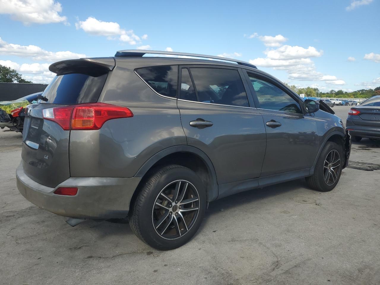 2015 Toyota Rav4 Le - Image 3