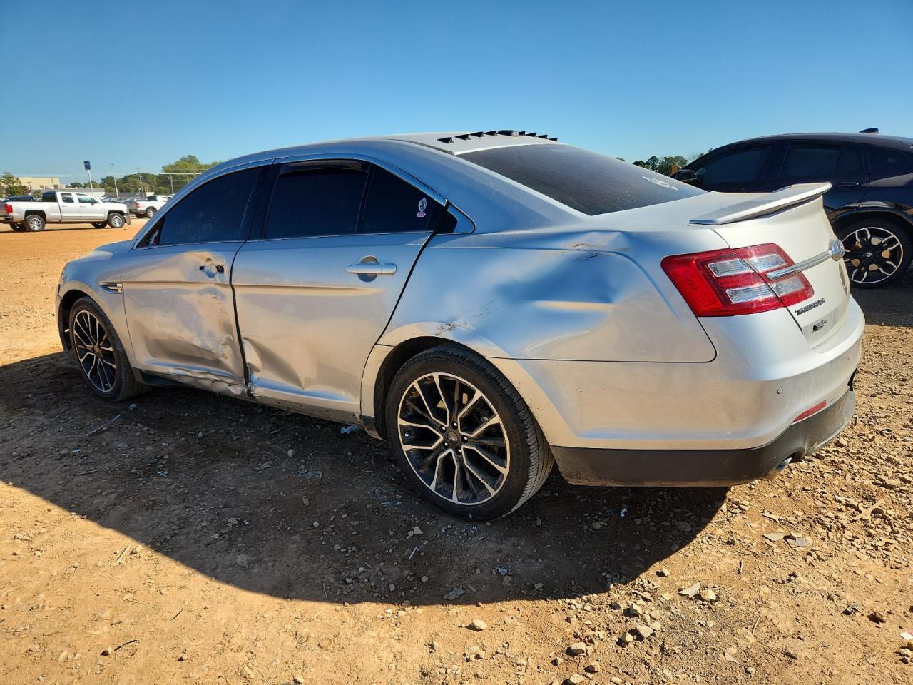 2019 Ford Taurus Limited - Фото 2