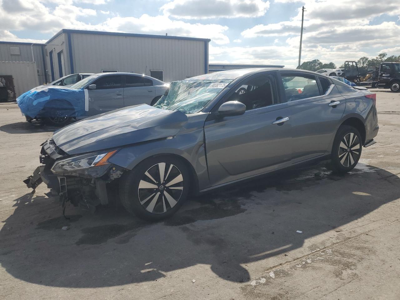 2022 Nissan Altima Sv