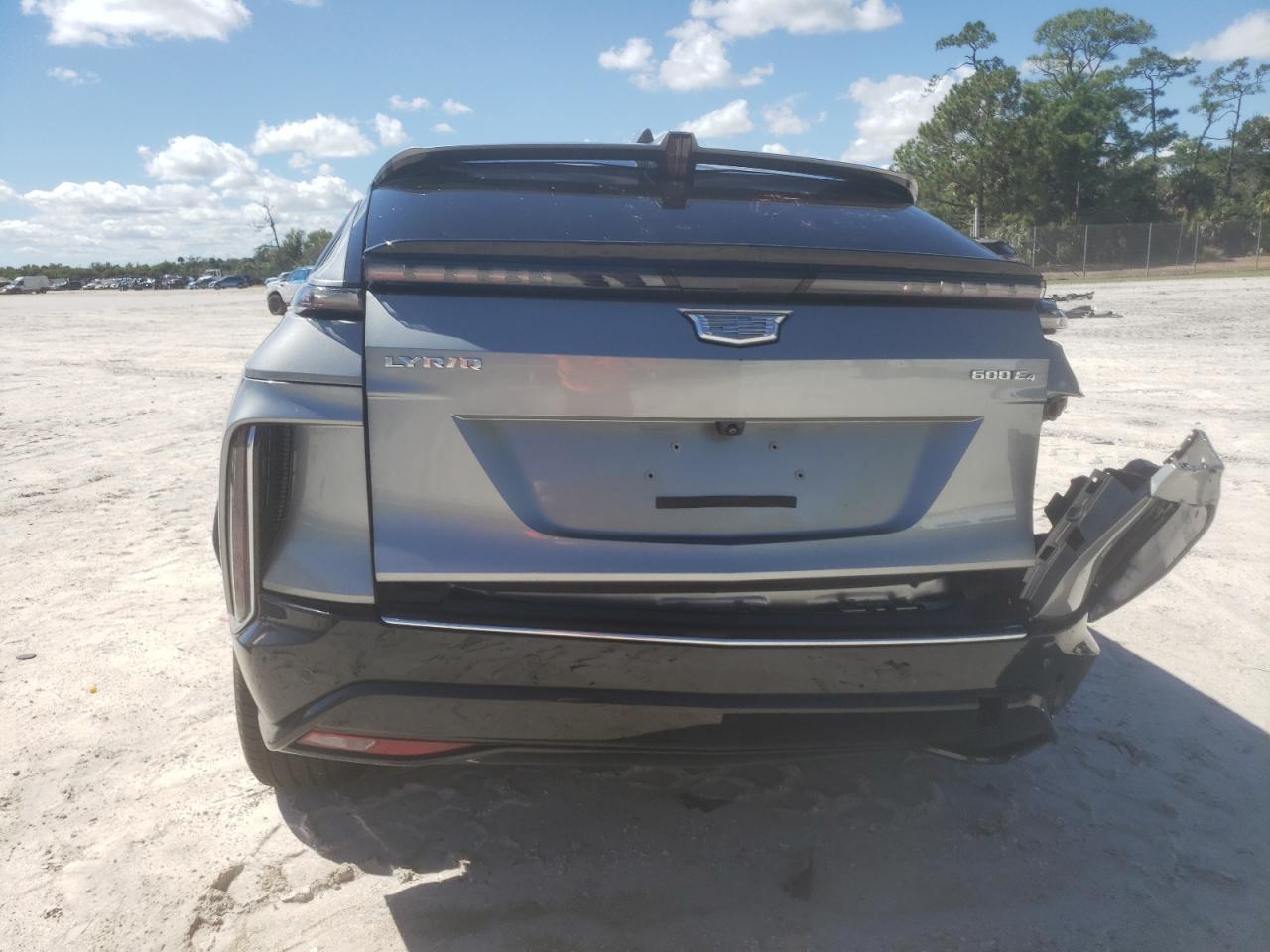 2025 Cadillac Lyriq Luxury - Image 6