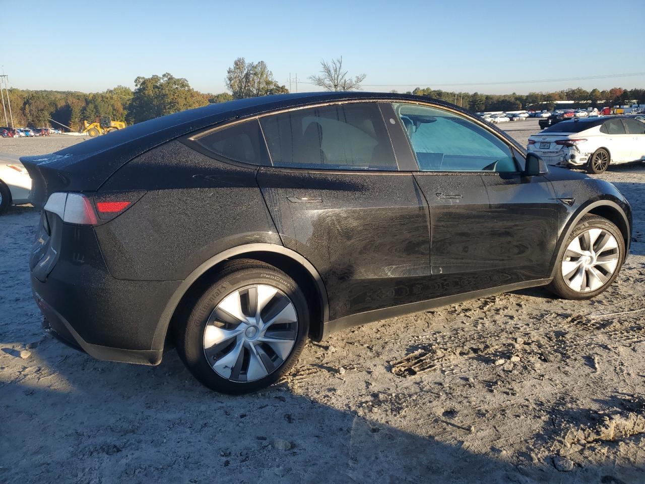 2023 Tesla Model Y - Image 3