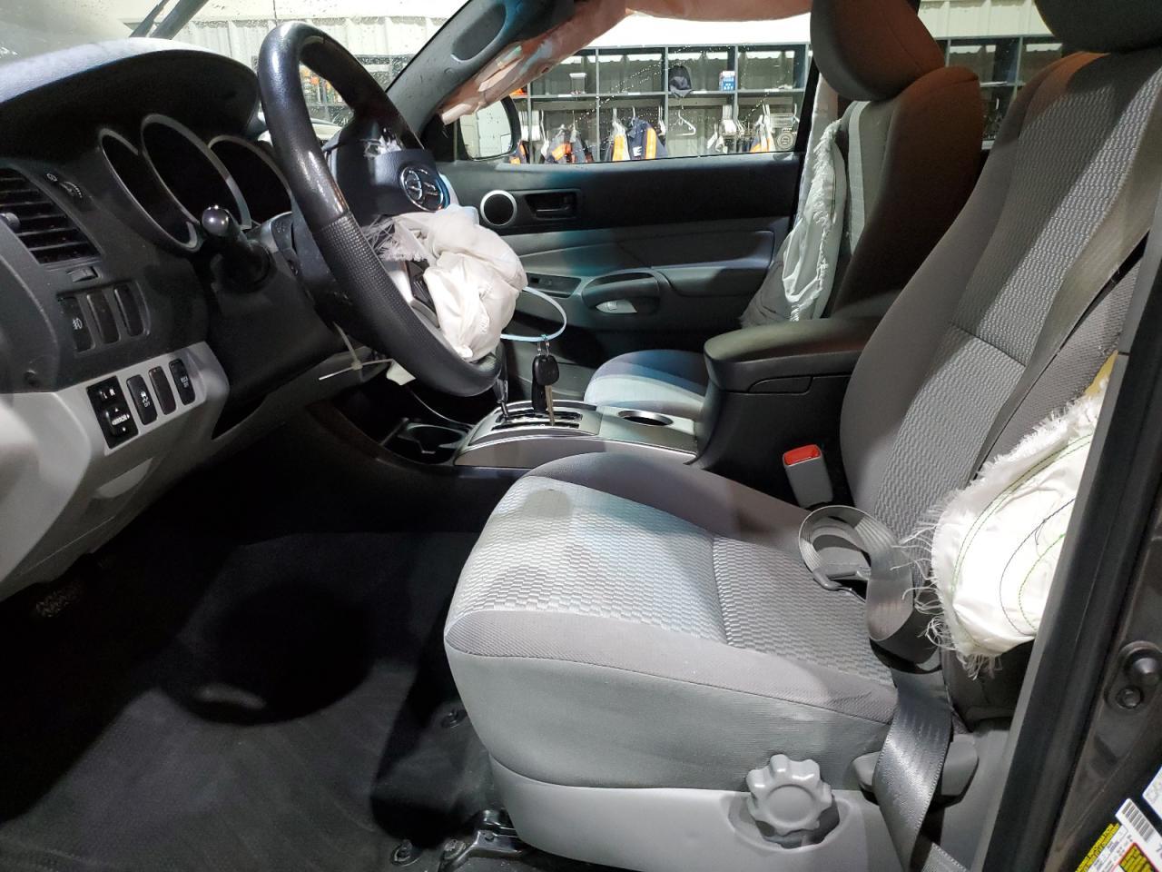 2015 Toyota Tacoma V6 - Фото 7