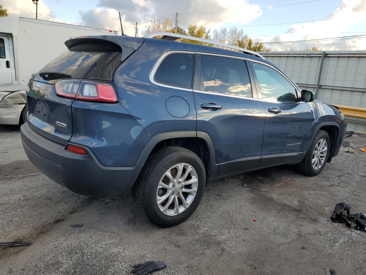 2019 Jeep Cherokee Latitude - Фото 3