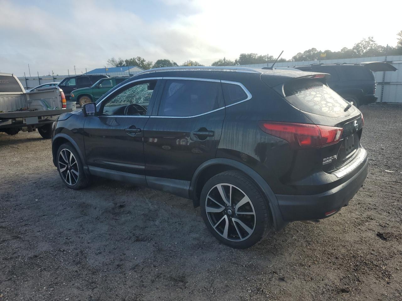 2018 Nissan Rogue Sport S - Фото 2