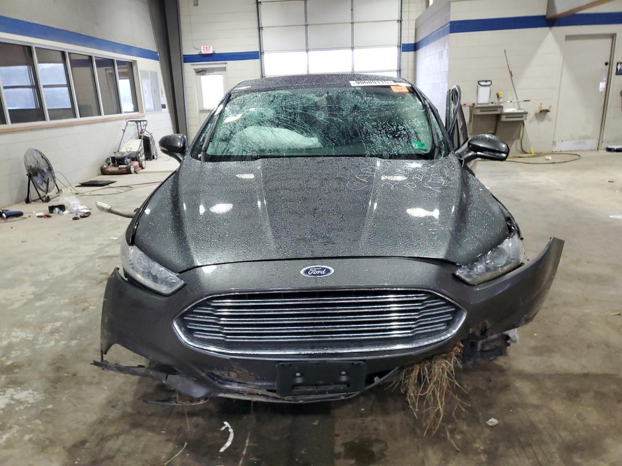 2016 Ford Fusion Se - Фото 5