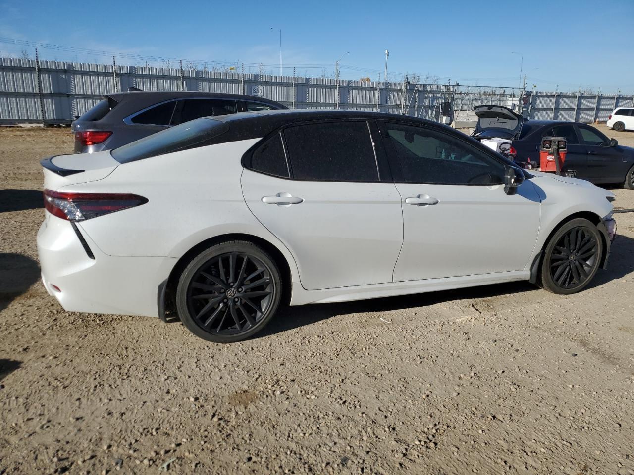 2021 Toyota Camry Xse - Фото 3
