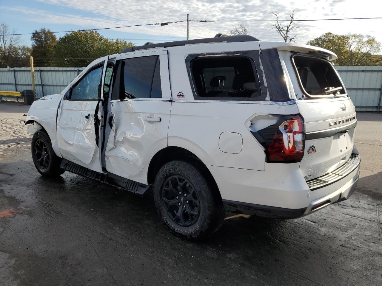 2022 Ford Expedition Timberline - Фото 2