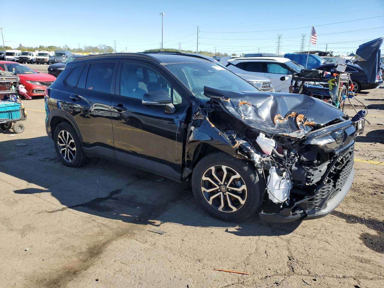 2023 Toyota Corolla Cross Le - Image 4