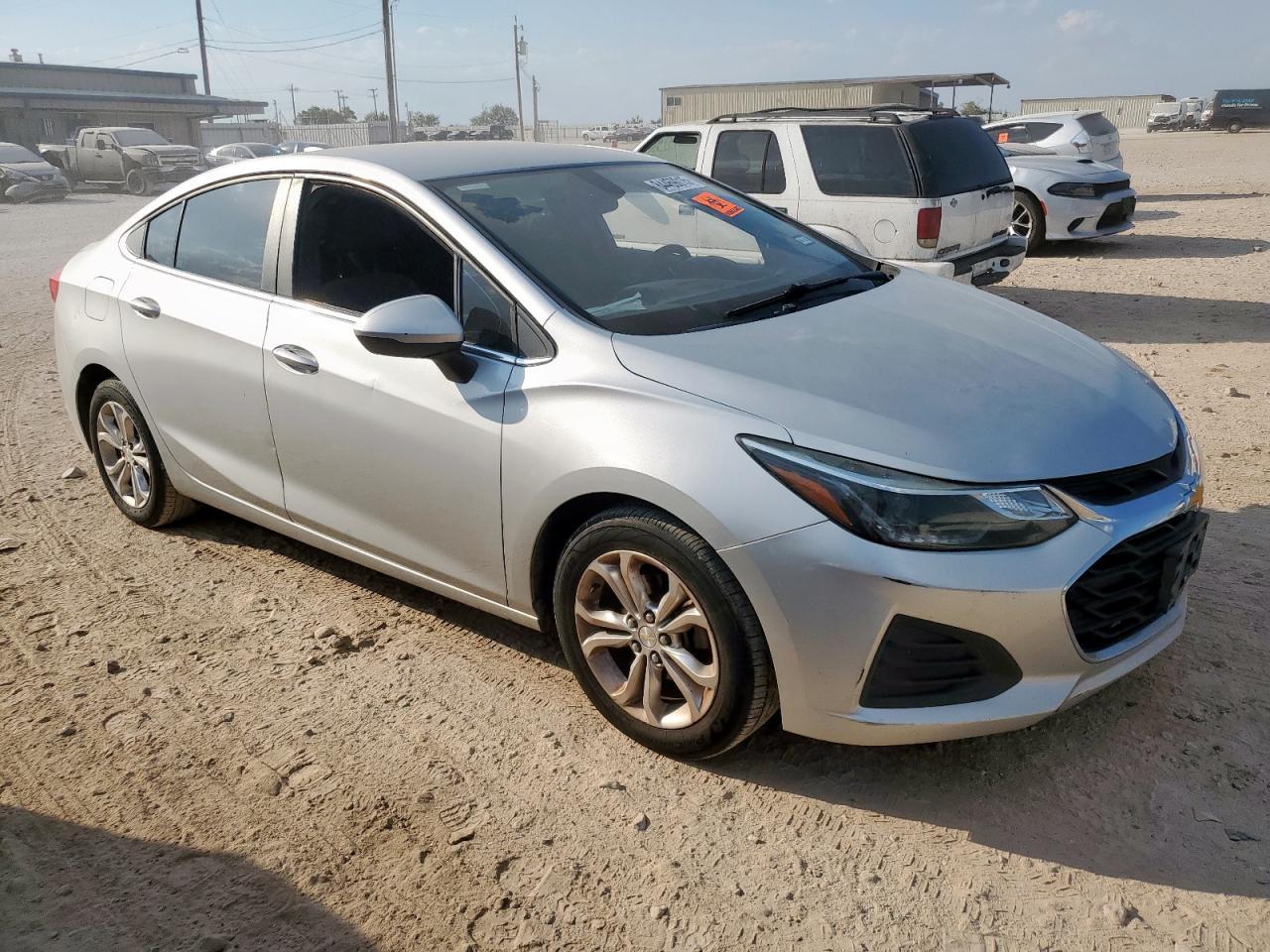 2019 Chevrolet Cruze Lt - Image 4