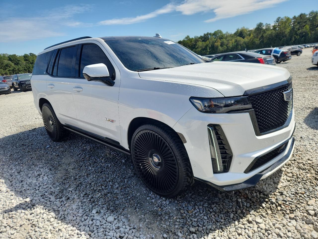 2023 Cadillac Escalade V Sport - Image 4