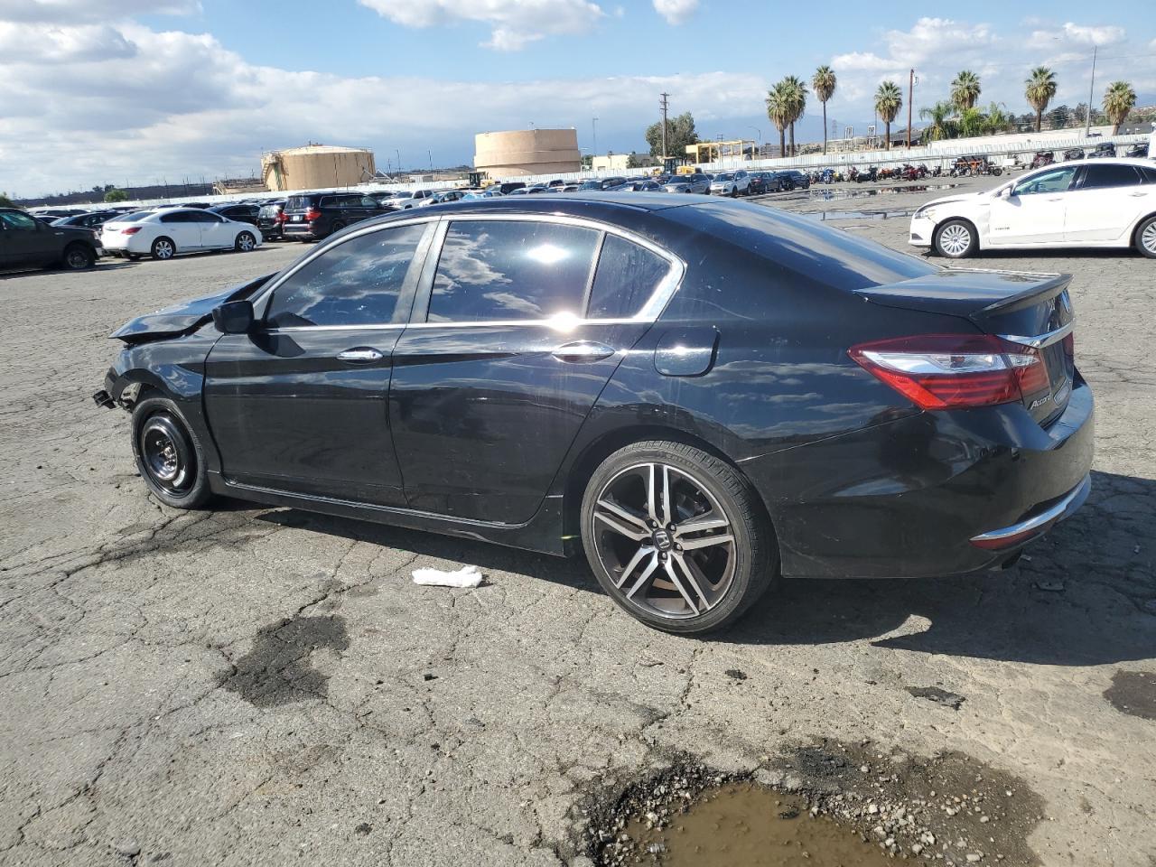 2017 Honda Accord Sport - Image 2