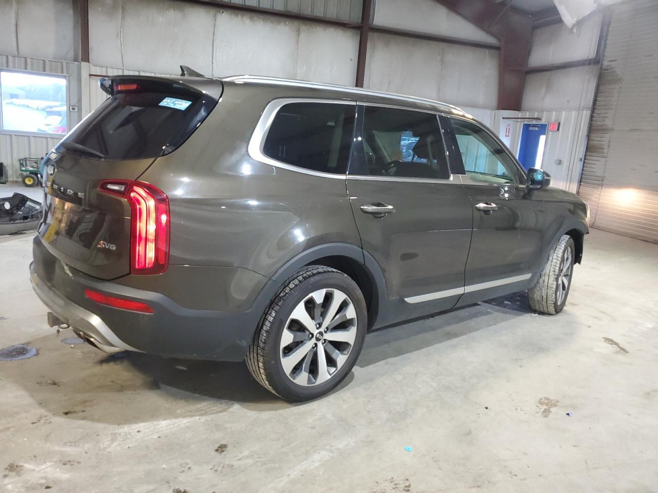 2020 Kia Telluride S - Image 3
