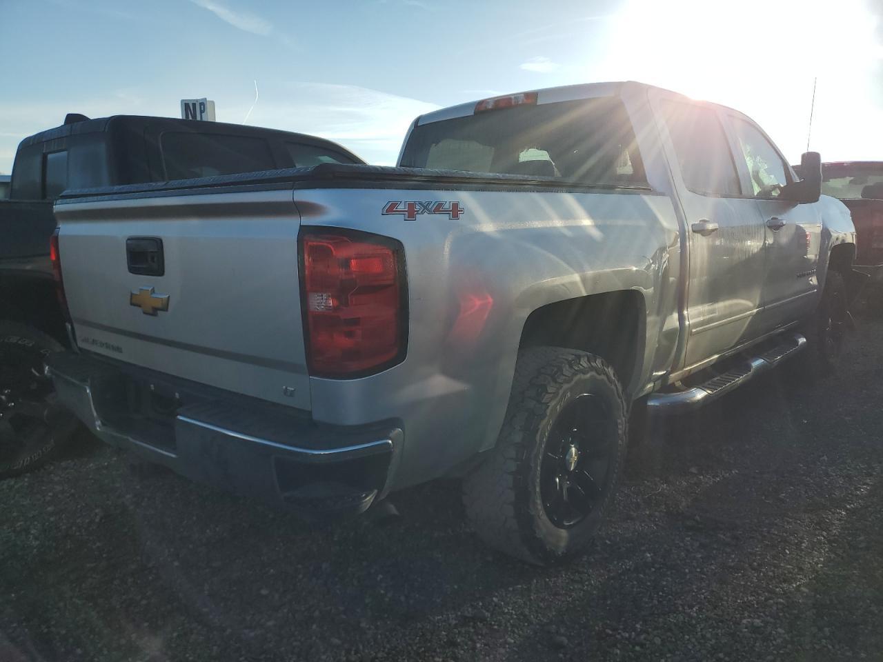 2017 Chevrolet Silverado K1500 Lt - Фото 3