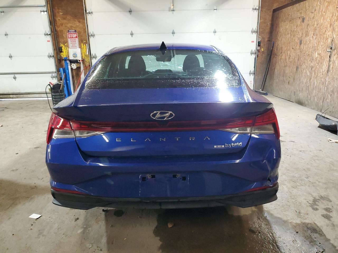 2023 Hyundai Elantra Blue - Фото 6