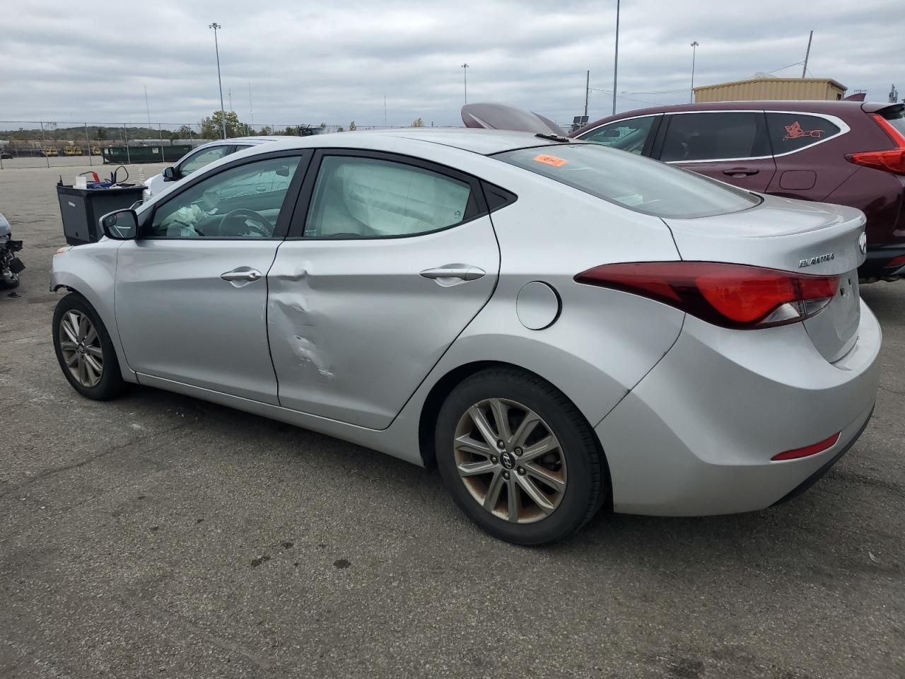 2016 Hyundai Elantra Se - Фото 2